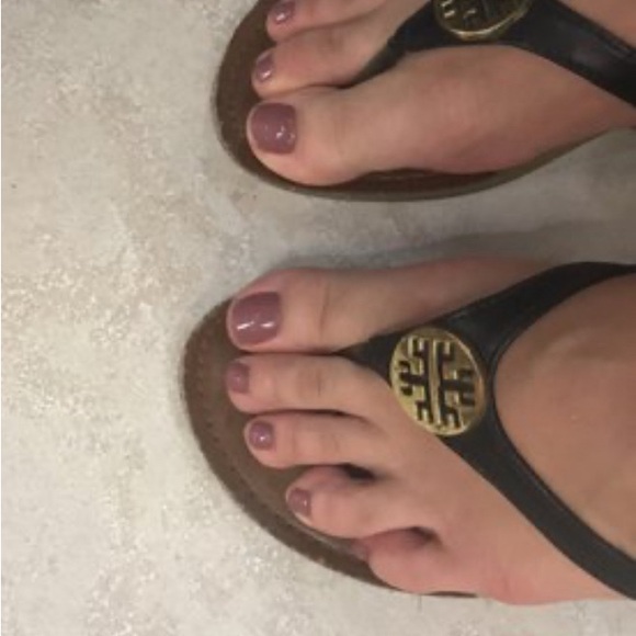 Beautiful Tory Burch 3 piece combo 🔥🖤🖤👜🩴🛍️ - Picture 12 of 14